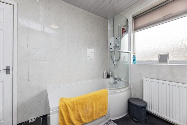 4 bed Semi-Detached for sale Image 12