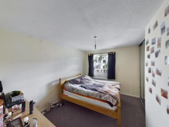 CAM00076P1-PR0157-ST