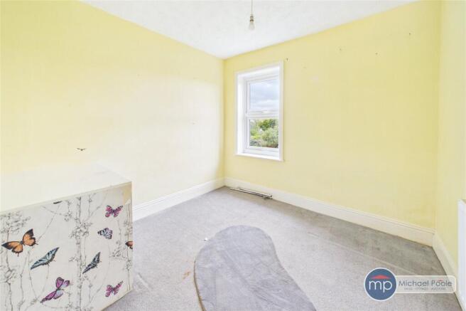 3 bed Terraced for sale Image 8