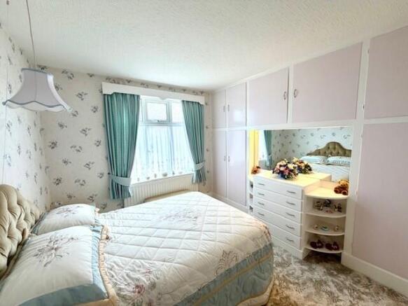 3 bed Semi-Detached for sale Image 8