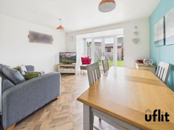4 bed Semi-Detached for sale Image 10