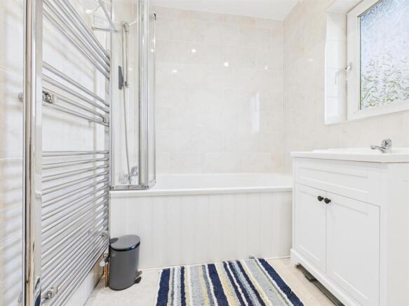 3 bed Semi-Detached for sale Image 9