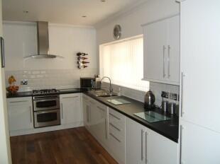 KITCHEN PIC2