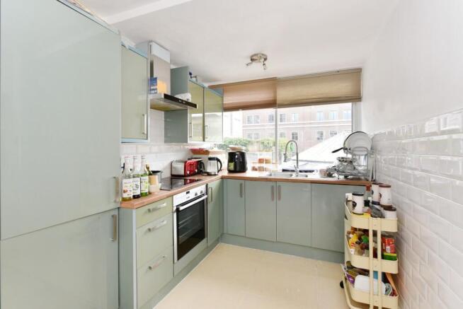 Flat 18 @ 35 George Street (5).JPG