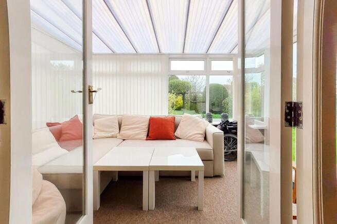 Harsfold Road, Rustington, BN16 photo 4