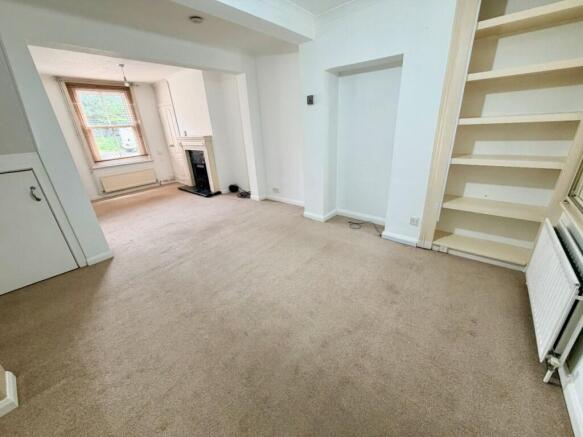 Sitting/Dining Room
