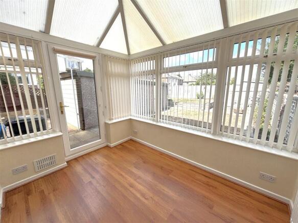 3 bed Semi-Detached for sale Image 5