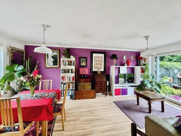 pbox-living_room-321662.jpg