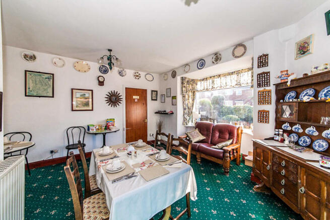 Breakfast Room