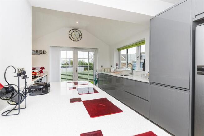 3 bed Detached for sale Image 7