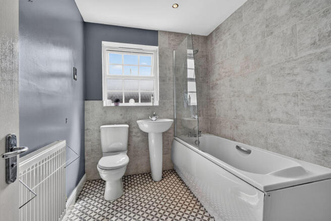 4 bed Town House for sale Image 11