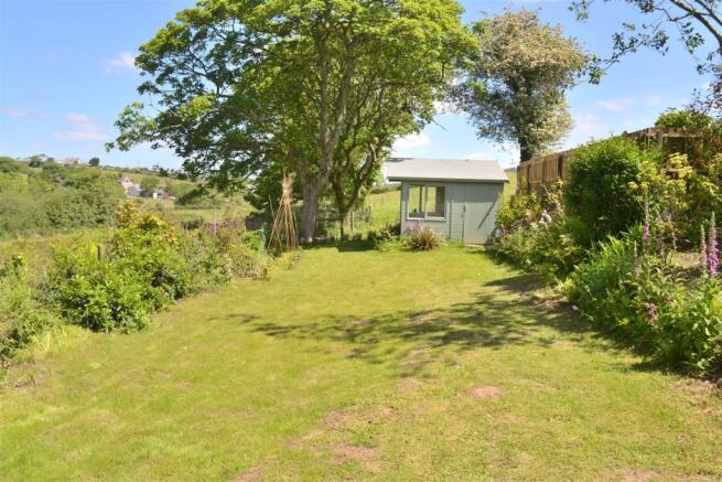 Bottom lawn near sum