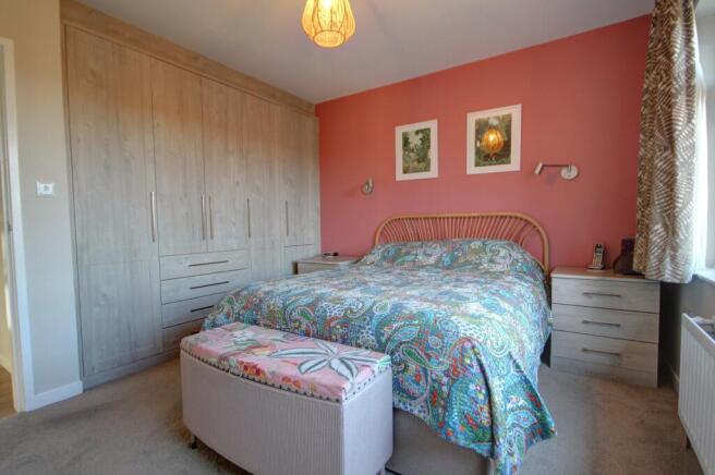 2 bed Detached Bungalow for sale Image 8