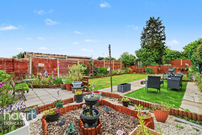3 bed Terraced for sale Image 4