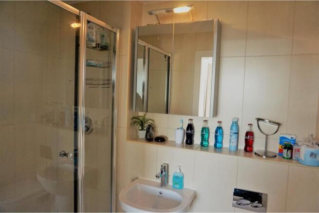 Master En-suite