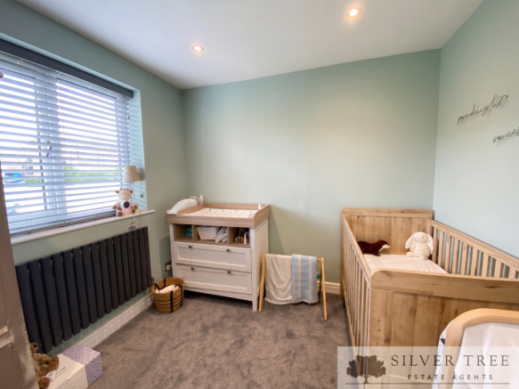 4 bed Detached for sale Image 9