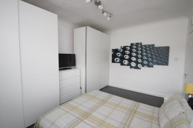 Bed 1