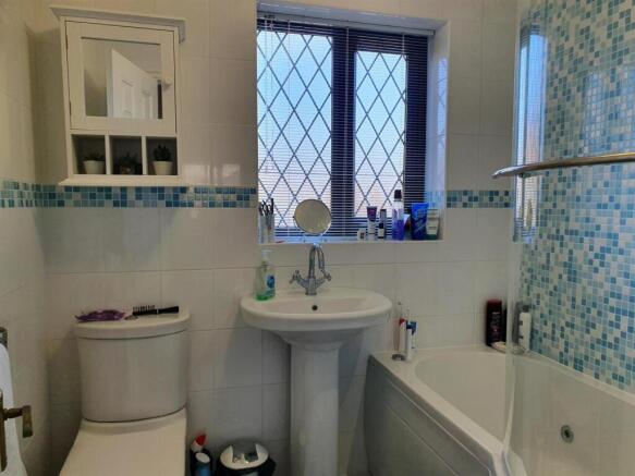 3 bed Detached for sale Image 5