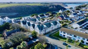 11, 21 Pentire Mews, Pentire Crescent, Newquay TR7 1GW