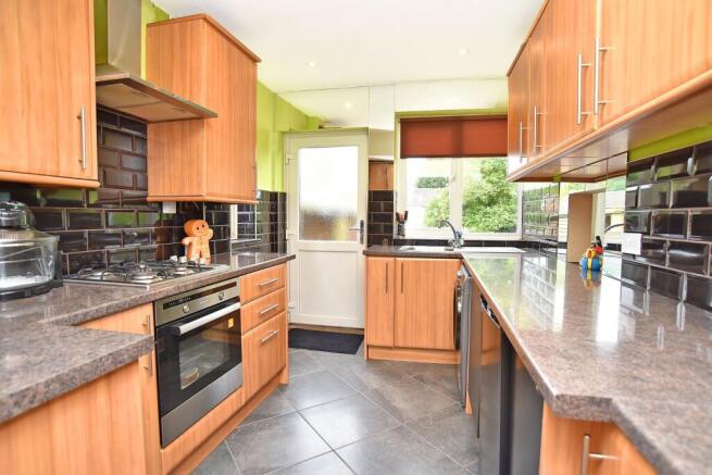 3 bed Semi-Detached for sale Image 7