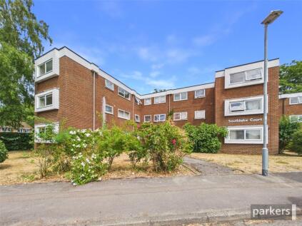 Southlake Court, Woodley, Reading, Berkshire, RG5