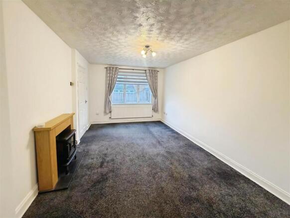 GraceCourt_LivingRoom.jpeg