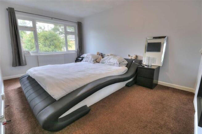 Bedroom 1: