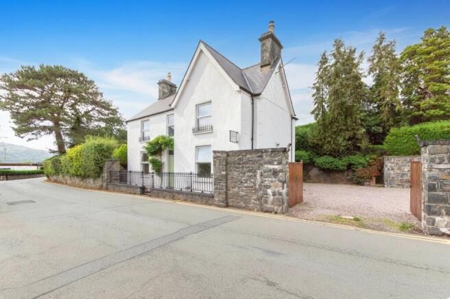 4-bed detached on Talybont Road, Llanrwst, Conwy, LL26, £450,000