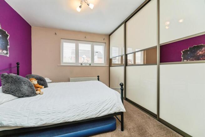 4 bed Detached for sale Image 10