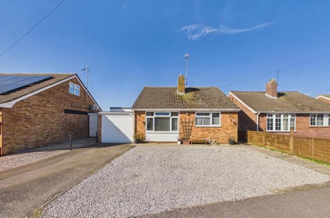 EweMove Spalding - Chaucers Way - Driveway