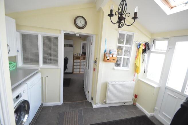 Rear hall/utility