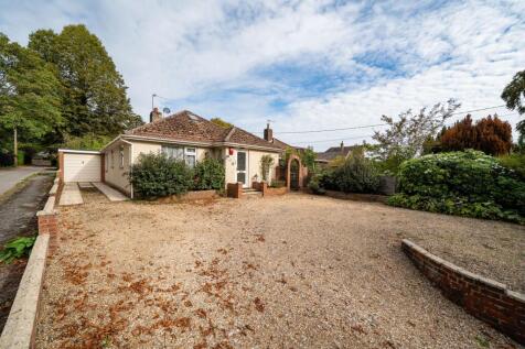 Salisbury Road, Andover, SP10