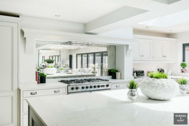 lyndhurst rise-53_1.jpg