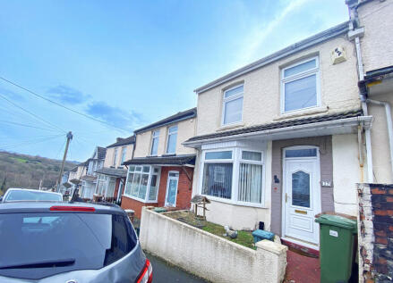 Cefn Road, Hengoed, CF82 7NB