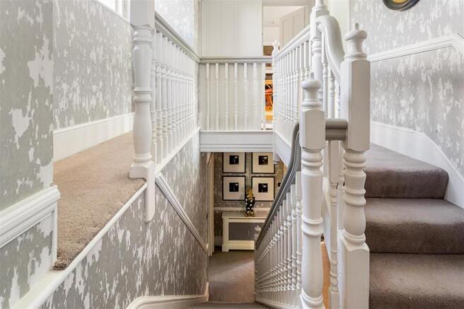 2nd Floor Landing