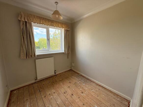 3 bed Terraced for sale Image 9