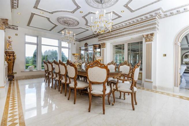 Dining Room (2).jpg