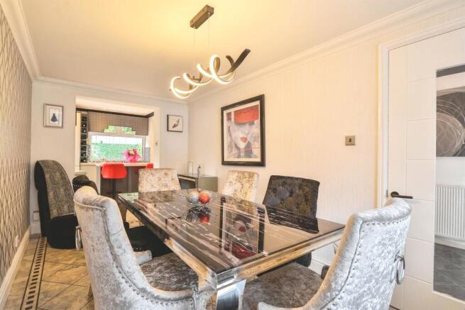 3 bed Detached for sale Image 4