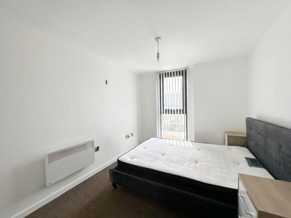2 bed Apartment to rent Image 6