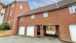 38, Groves Close, Colchester CO4 5BP