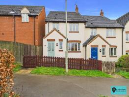 21, Robin Close, Gloucester GL4 4UY