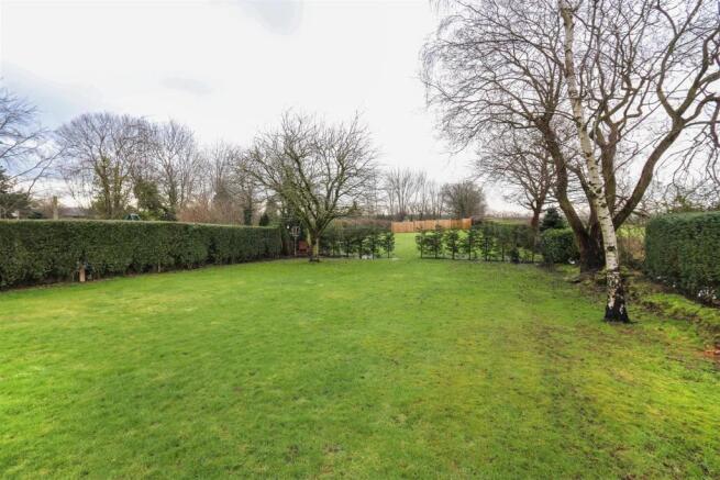 Garden3.jpg