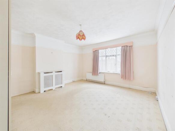 3 bed Detached for sale Image 8