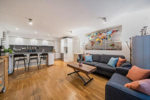 Apartment 8, Myrtle Court, Baltic Avenue, Brentford TW8 0FQ
