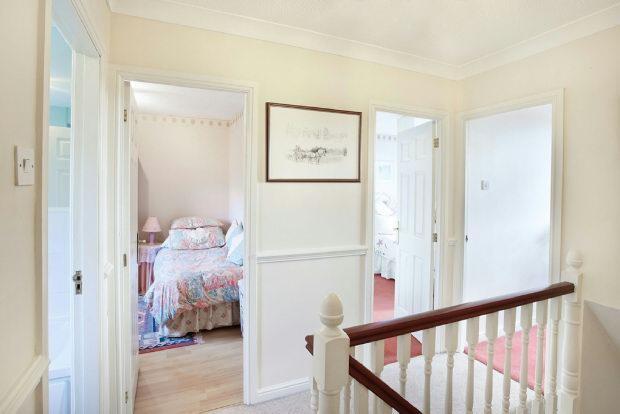 FIRST FLOOR GALLERIE