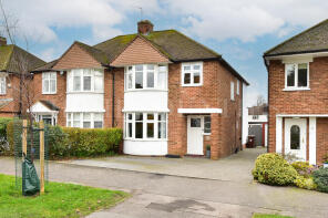 64, Wroxham Gardens, Potters Bar EN6 3DL