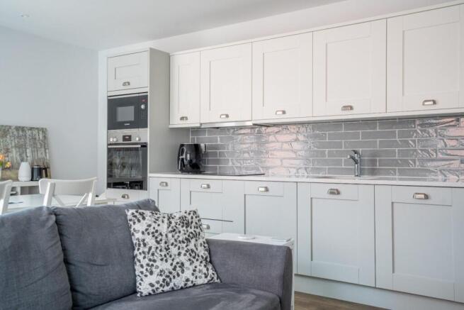 2 bed Apartment for sale Image 5