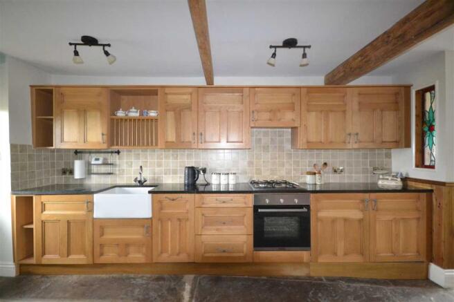 OPEN PLAN KITCHEN