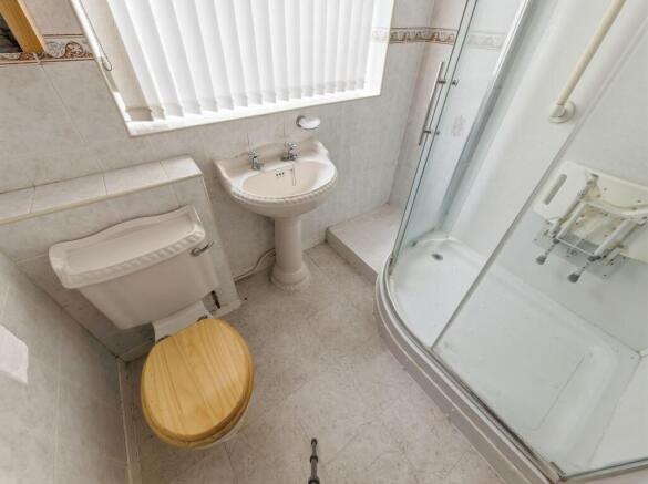 3 bed Detached Bungalow for sale Image 11