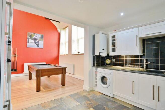 Kitchen/pool room